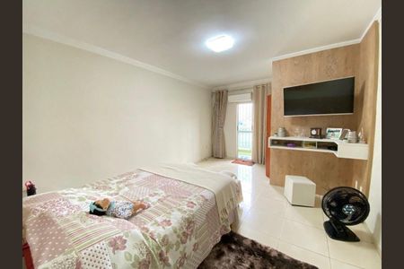 Casa à venda com 3 quartos, 134m² em Vila Santa Isabel, São Paulo