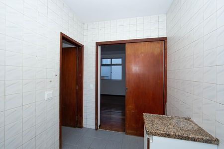 Apartamento à venda com 180m², 3 quartos e 2 vagasCOZINHA