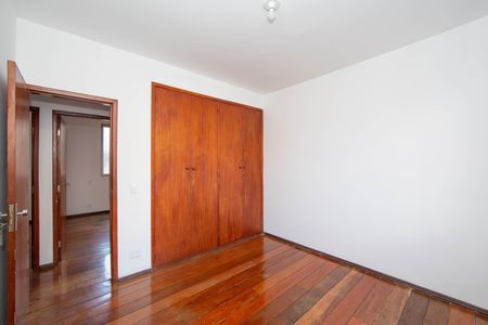 Apartamento à venda com 180m², 3 quartos e 2 vagasQUARTO3