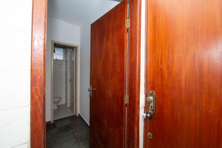 Apartamento à venda com 180m², 3 quartos e 2 vagasQUARTO E BANHO DE EMPREGADA