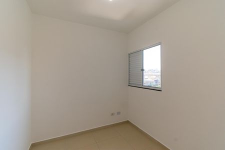Quarto 2 de apartamento para alugar com 2 quartos, 38m² em Vila Ema, São Paulo