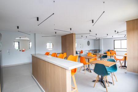 Apartamento para alugar com 37m², 2 quartos e sem vaga Apartamento para alugar com 37m², 2 quartos e sem vagaÁrea comum - Salão de festas