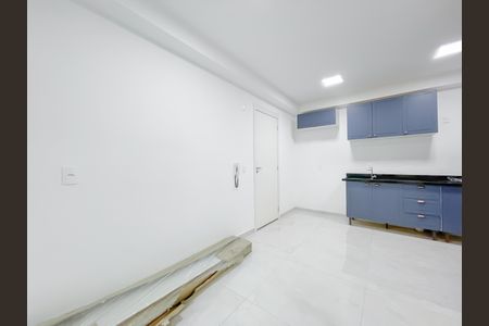 Sala de apartamento para alugar com 2 quartos, 37m² em Metalúrgicos, Osasco