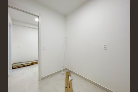 Quarto 2 de apartamento para alugar com 2 quartos, 37m² em Metalúrgicos, Osasco