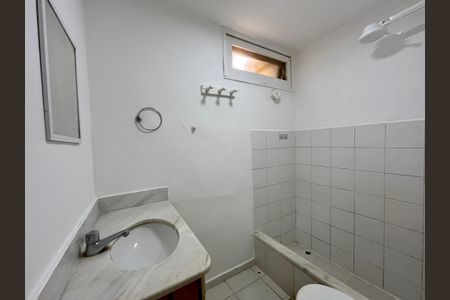 Apartamento para alugar com 35m², 1 quarto e sem vagaBanheiro 