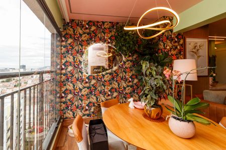 Apartamento à venda com 63m², 2 quartos e 1 vaga Apartamento à venda com 63m², 2 quartos e 1 vagaSala