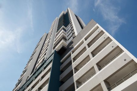 Apartamento à venda com 63m², 2 quartos e 1 vaga Apartamento à venda com 63m², 2 quartos e 1 vagaFachada