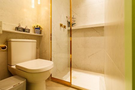 Apartamento à venda com 63m², 2 quartos e 1 vaga Apartamento à venda com 63m², 2 quartos e 1 vagaBanheiro