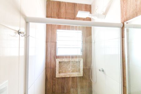 Banheiro de kitnet/studio para alugar com 1 quarto, 30m² em Jardim Brasilia, São Paulo