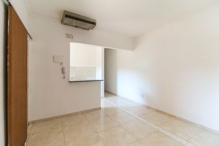 Studio para alugar com 30m², 1 quarto e sem vaga Studio para alugar com 30m², 1 quarto e sem vagaSala/Quarto