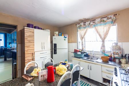 Casa à venda com 137m², 3 quartos e 2 vagas Casa à venda com 137m², 3 quartos e 2 vagasCozinha