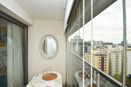 Studio para alugar com 24m², 1 quarto e sem vaga Studio para alugar com 24m², 1 quarto e sem vagavaranda sala de jantar