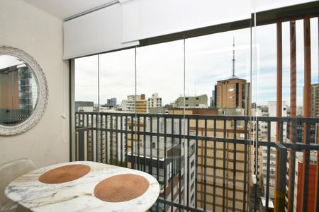 varanda sala de jantar de kitnet/studio para alugar com 1 quarto, 24m² em Paraíso, São Paulo