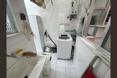 Apartamento à venda com 63m², 2 quartos e 1 vaga Apartamento à venda com 63m², 2 quartos e 1 vagaÁrea de Serviço