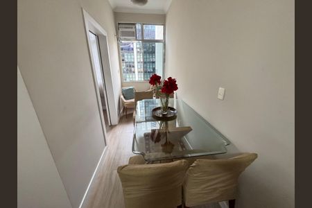 Apartamento à venda com 63m², 2 quartos e 1 vaga Apartamento à venda com 63m², 2 quartos e 1 vagaSala