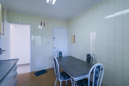 Apartamento para alugar com 75m², 2 quartos e 1 vagaCozinha