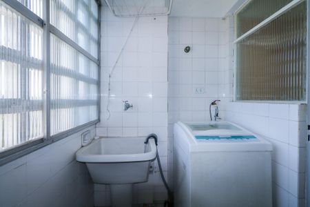 Apartamento para alugar com 75m², 2 quartos e 1 vagaÁrea de Serviço