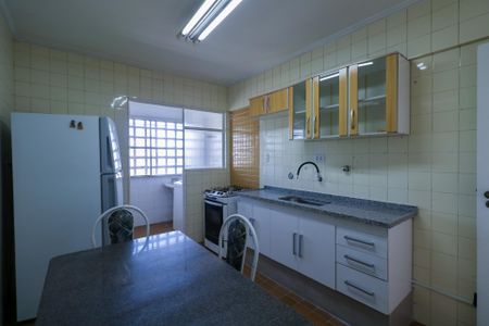 Apartamento para alugar com 75m², 2 quartos e 1 vagaCozinha