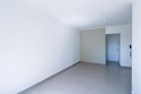 Apartamento para alugar com 75m², 2 quartos e 1 vagaSala