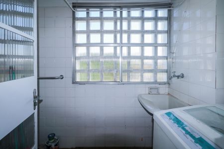 Apartamento para alugar com 75m², 2 quartos e 1 vagaÁrea de Serviço