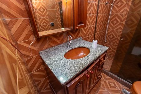 Casa para alugar com 60m², 2 quartos e sem vaga Casa para alugar com 60m², 2 quartos e sem vagaBanheiro