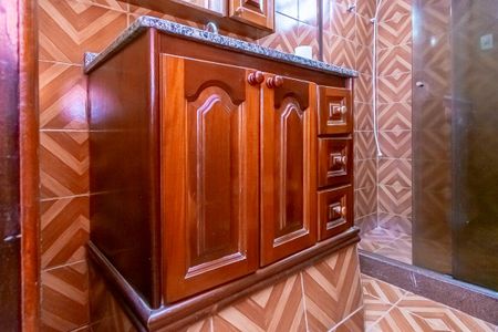 Casa para alugar com 60m², 2 quartos e sem vaga Casa para alugar com 60m², 2 quartos e sem vagaBanheiro