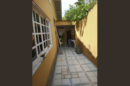 Casa à venda com 170m², 3 quartos e 1 vagaFoto 09