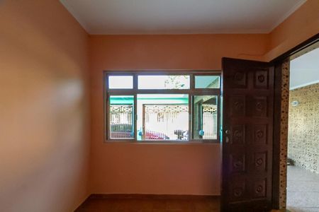 Casa para alugar com 101m², 2 quartos e 3 vagasSala