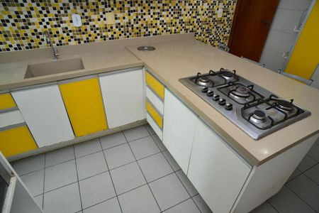 Apartamento para alugar com 169m², 4 quartos e 3 vagas Apartamento para alugar com 169m², 4 quartos e 3 vagasCozinha