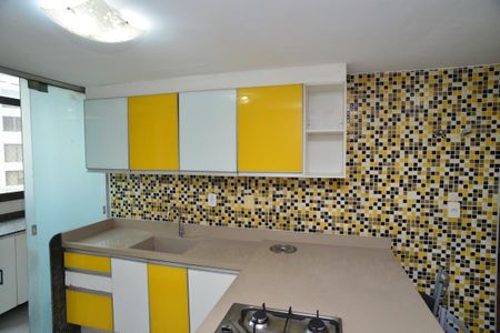 Apartamento para alugar com 169m², 4 quartos e 3 vagas Apartamento para alugar com 169m², 4 quartos e 3 vagasCozinha