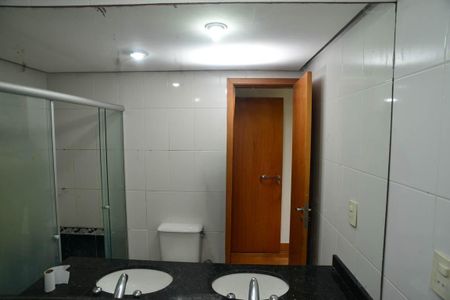 Apartamento para alugar com 169m², 4 quartos e 3 vagas Apartamento para alugar com 169m², 4 quartos e 3 vagasBanheiro Suíte 2