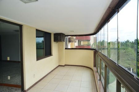 Varanda de apartamento para alugar com 4 quartos, 169m² em Barra da Tijuca, Rio de Janeiro
