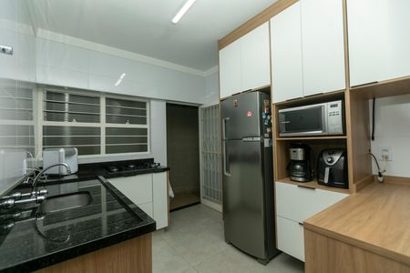 Casa à venda com 170m², 3 quartos e 3 vagasCOZINHA