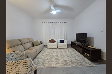 Casa à venda com 170m², 3 quartos e 3 vagasSala 1