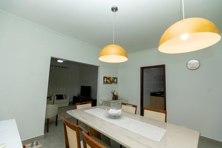 Casa à venda com 170m², 3 quartos e 3 vagasSALA DE JANTAR