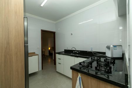Casa à venda com 170m², 3 quartos e 3 vagasCOZINHA