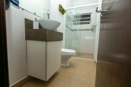 Casa à venda com 170m², 3 quartos e 3 vagasBANHEIRO SOCIAL
