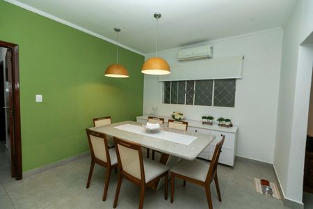 Casa à venda com 170m², 3 quartos e 3 vagasSALA DE JANTAR