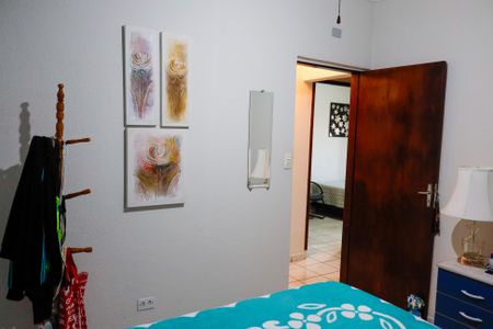Casa à venda com 119m², 4 quartos e 6 vagas Casa à venda com 119m², 4 quartos e 6 vagasQuarto 3