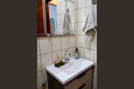 Casa à venda com 119m², 4 quartos e 6 vagas Casa à venda com 119m², 4 quartos e 6 vagasBanheiro