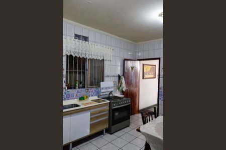 Casa à venda com 119m², 4 quartos e 6 vagas Casa à venda com 119m², 4 quartos e 6 vagasCozinha