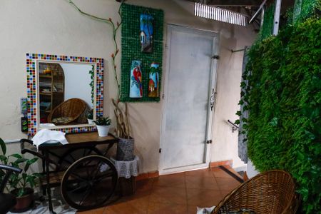 Casa à venda com 119m², 4 quartos e 6 vagas Casa à venda com 119m², 4 quartos e 6 vagassala 2