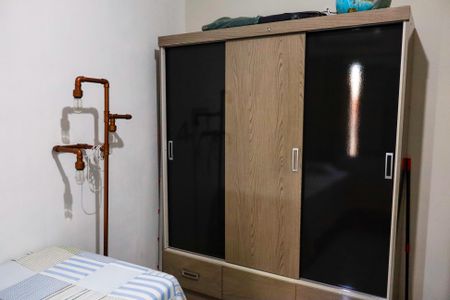 Casa à venda com 119m², 4 quartos e 6 vagas Casa à venda com 119m², 4 quartos e 6 vagasQuarto 2