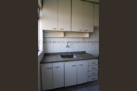 Apartamento para alugar com 70m², 2 quartos e sem vagaCozinha 