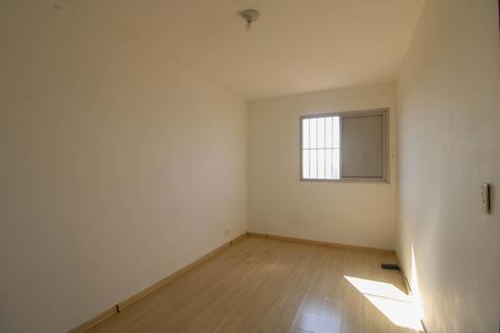 Quarto  de apartamento para alugar com 2 quartos, 70m² em Chácara Agrindus, Taboão da Serra