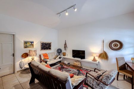 Casa de condomínio para alugar com 97m², 3 quartos e 2 vagasSala