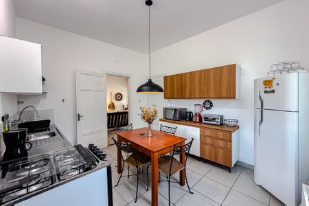 Casa de condomínio para alugar com 97m², 3 quartos e 2 vagasCozinha