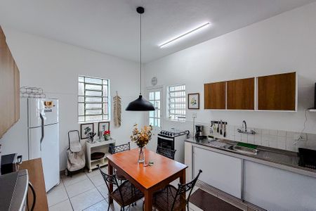 Casa de condomínio para alugar com 97m², 3 quartos e 2 vagasCozinha
