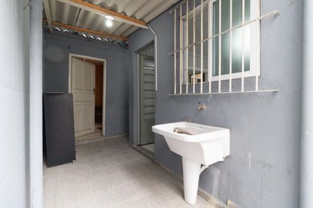 Casa para alugar com 150m², 2 quartos e 1 vaga Casa para alugar com 150m², 2 quartos e 1 vagaLavanderia