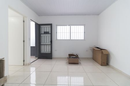Casa para alugar com 150m², 2 quartos e 1 vaga Casa para alugar com 150m², 2 quartos e 1 vagaSala